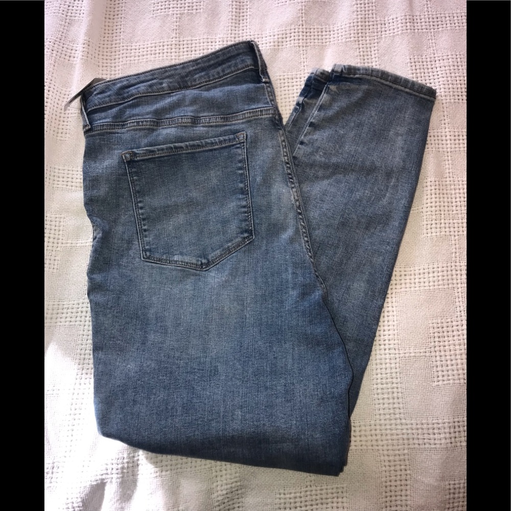 NWT Rockstar Super Skinny High Rise with Secret-Slim Pockets Jeans